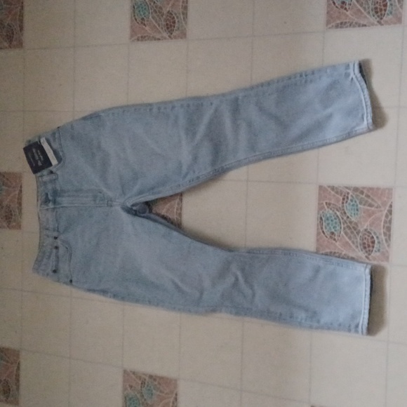 Abercrombie & Fitch Denim - Brand New Abercrombie & Fitch The Skinny High Rise Jeans